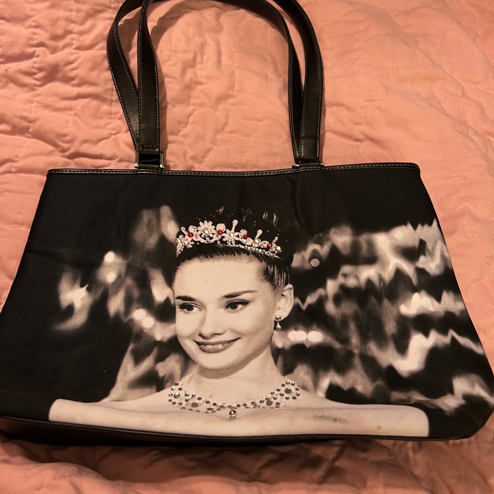 👜Audrey Hepburn 👜